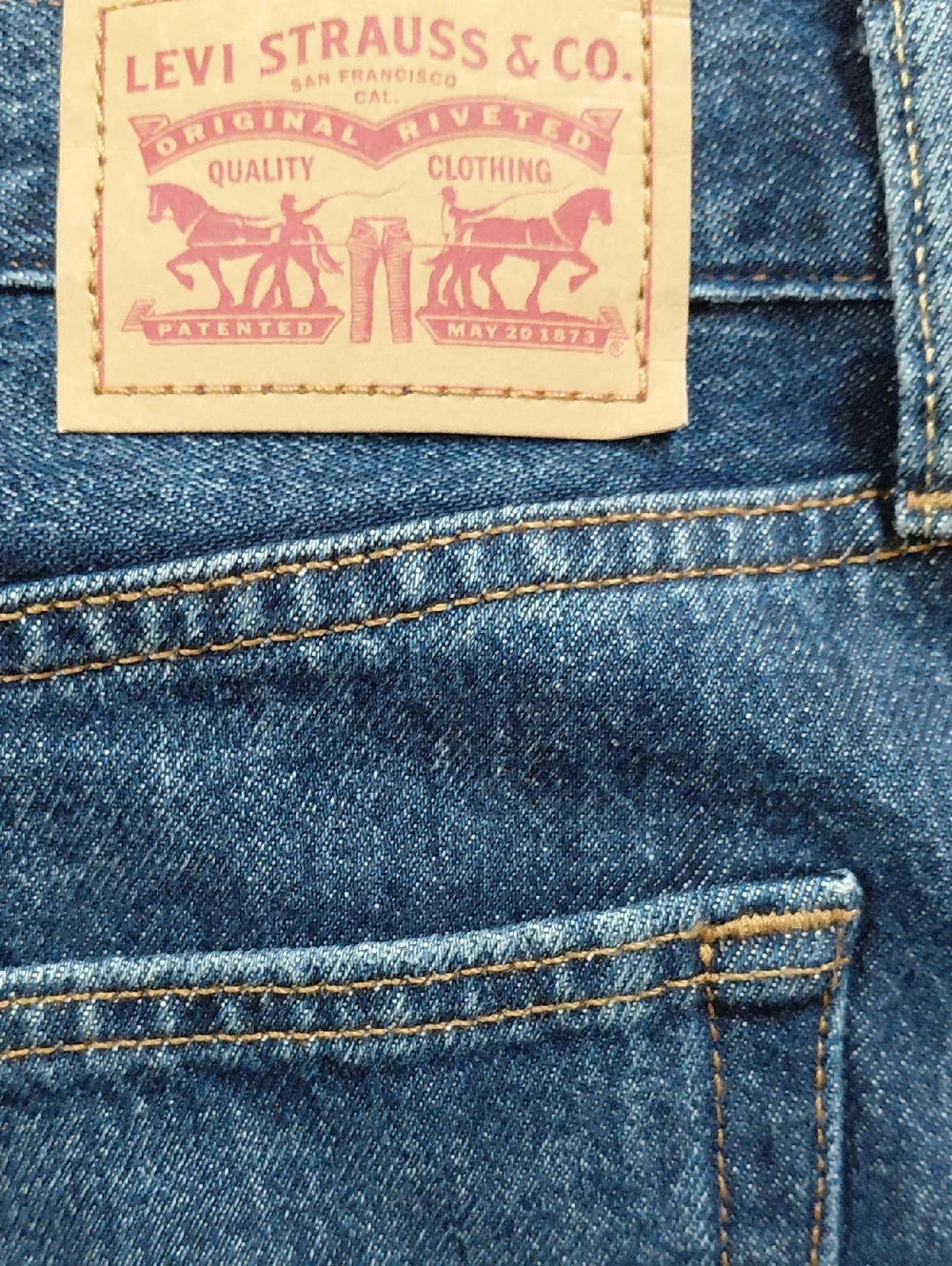 Levis Iconic Long Skirt - Picture 3 of 4